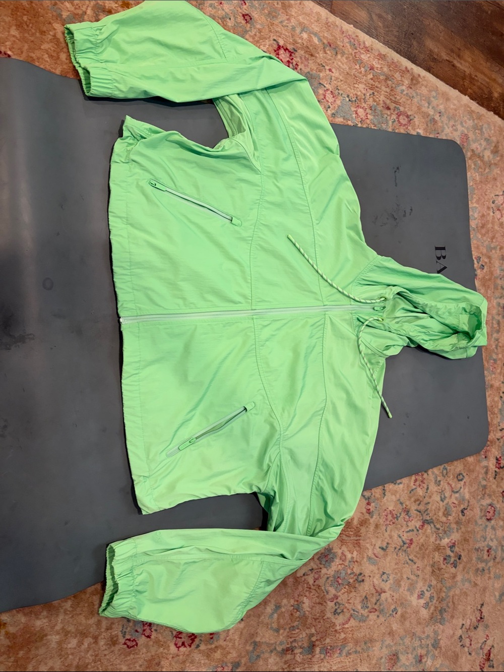 LULULEMON RAIN JACKET